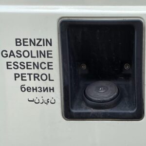 Benzin/Diesel Aufkleber – Mehrsprachiger Kraftstoff-Sticker für internationale Reisen