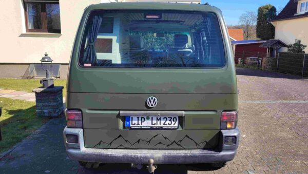 Berge Heckklappen-Aufkleber für VW T4 – Hochwertiger Outdoor Sticker für deinen Bulli – Bild 2
