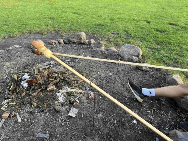 Stockbrotstöcke aus Abachi-Holz – 1 m oder 2 m – Perfekt fürs Lagerfeuer & Grillen